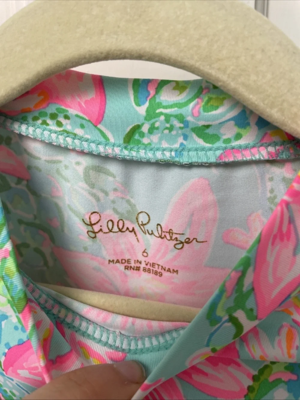 Lilly Pulitzer Girls Rash Guard Turtles Lillies Size 6